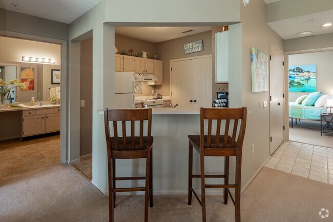 2BR, 2BA - 1,088SF - Kitchen