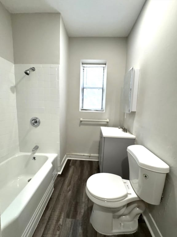 Photo - 8 Langmaid Ave Unit 4