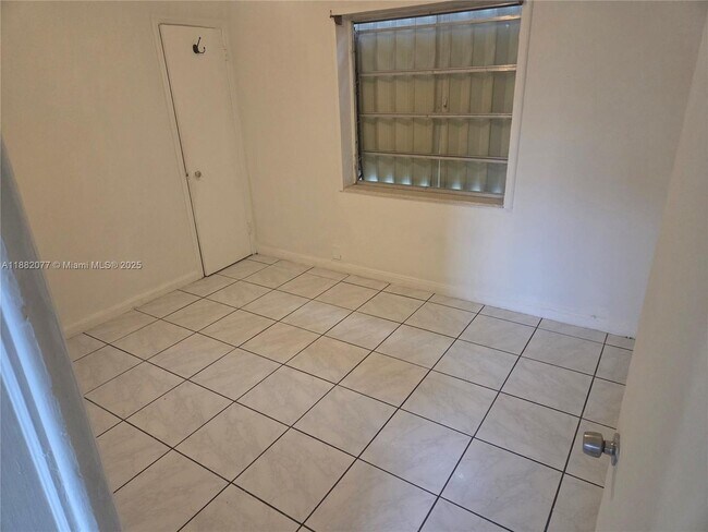 Photo - 1787 NE 173rd St