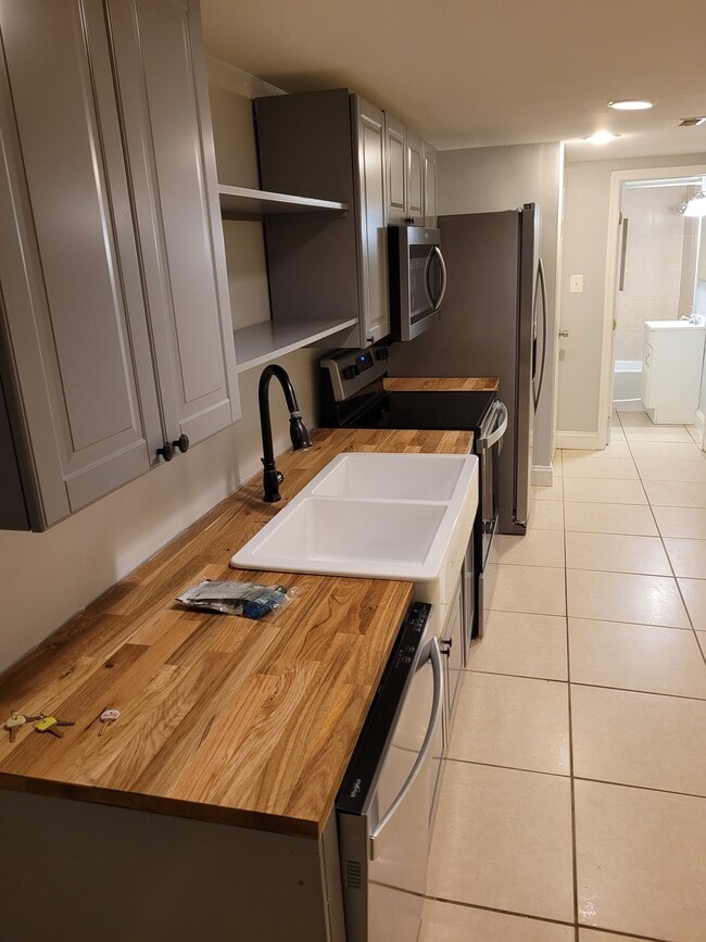 Photo - 127 Seaton Plz NW