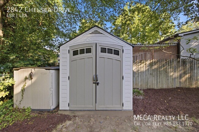 Photo - 2842 Chelsea Dr