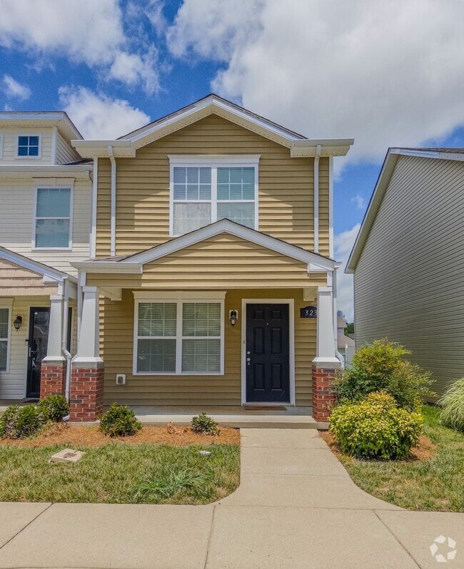 Building Photo - Govenor's Crossing Rental