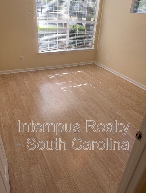 Building Photo - 897 Fording Island Rd Unit Apt 2302