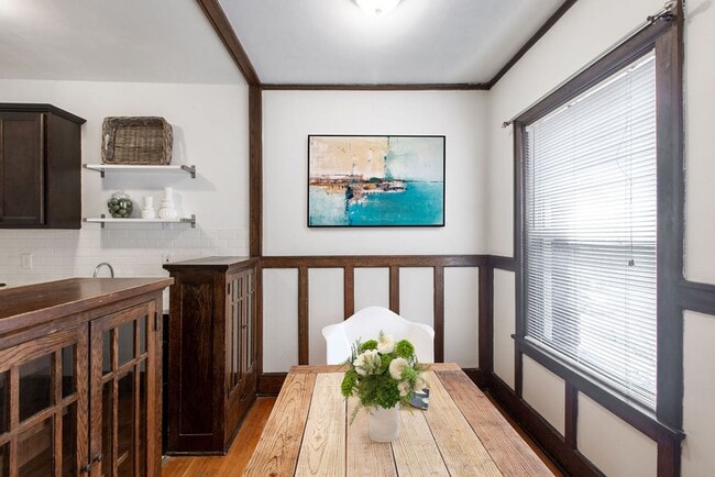 Photo - 1435 West 31st St