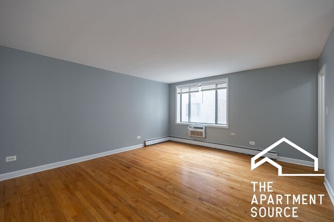 Building Photo - 1525 W Morse Ave Unit 205