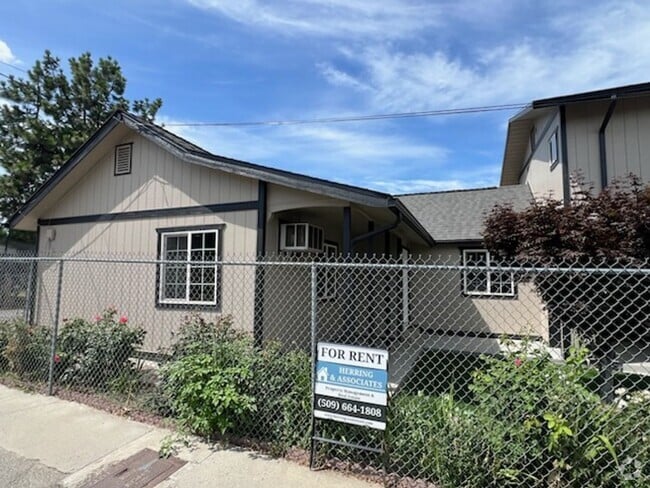 Building Photo - 934 Methow St Unit 934 Methow St #A Rental
