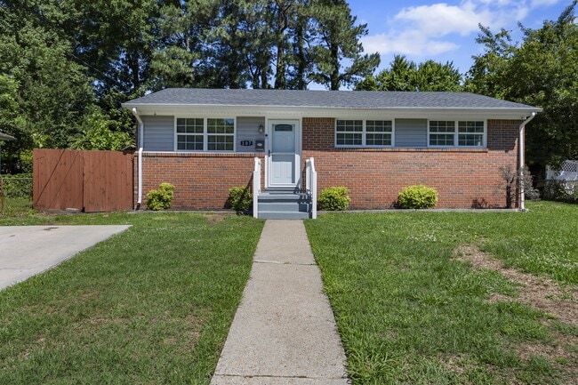 Photo - 107 Beazley Dr