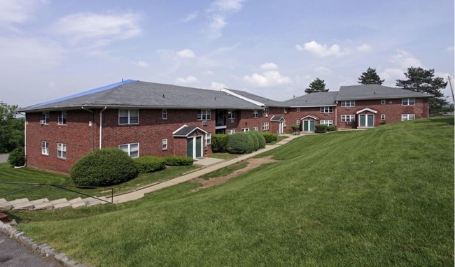 Quaker Village