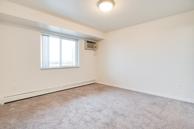 Grayhawk - Grayhawk Apartments