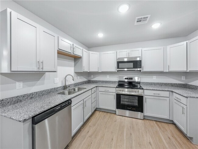 Photo - 6307 NW Kathleen St