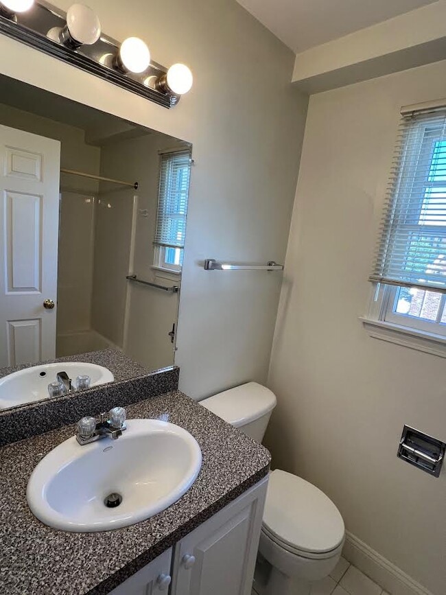 Photo - 86 Chapel St Townhome