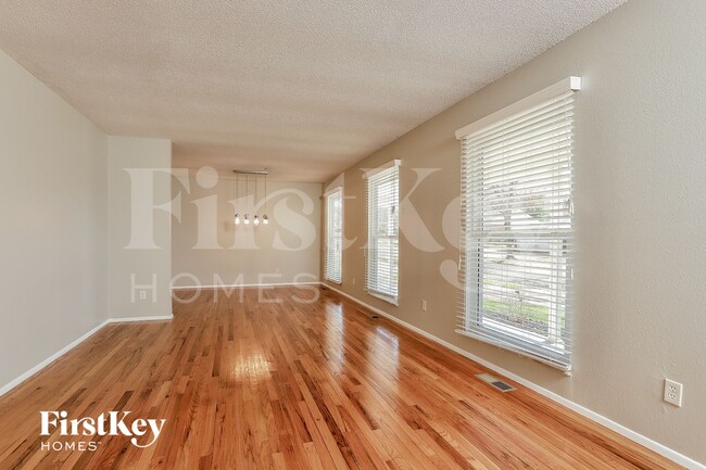 Photo - 13235 Delft Dr