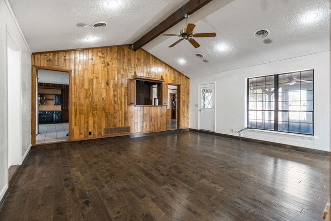 Photo - 10492 Strittmatter Rd