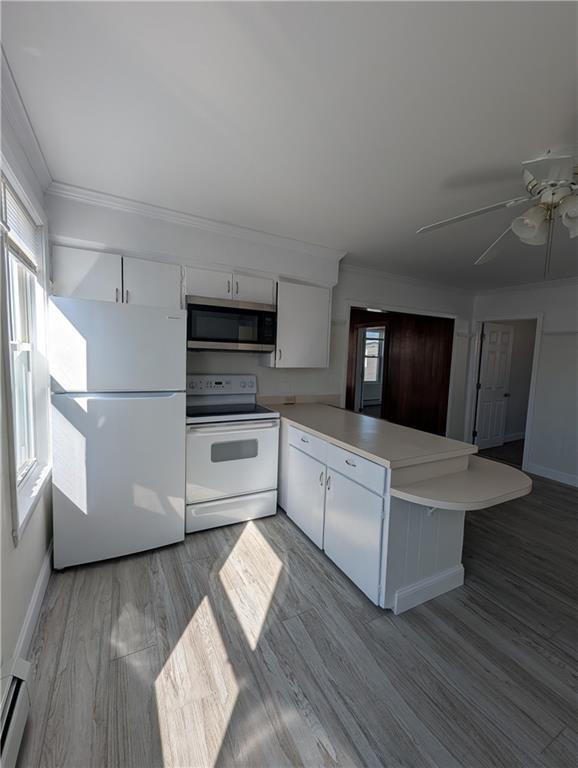 Building Photo - 62 Pleasant St Unit 2