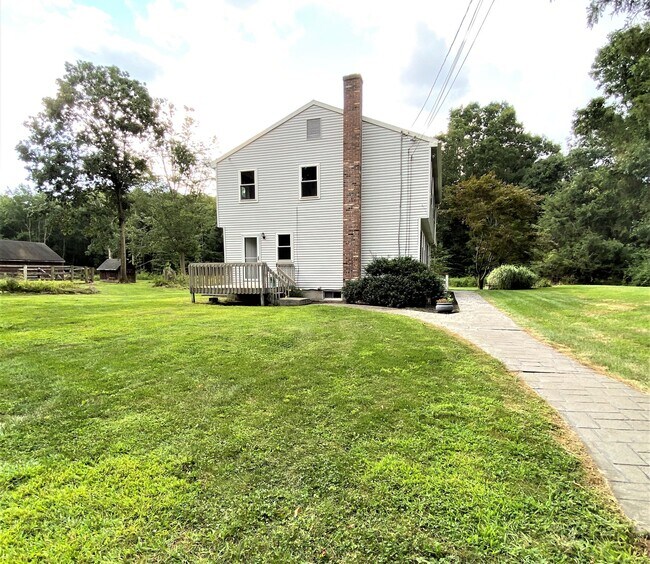 Photo - 254 Chestnut Hill Rd