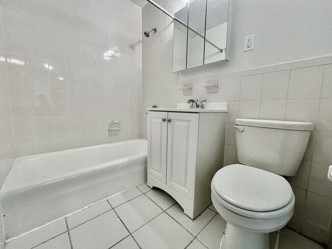 Photo - 3333 Broadway Unit E23D