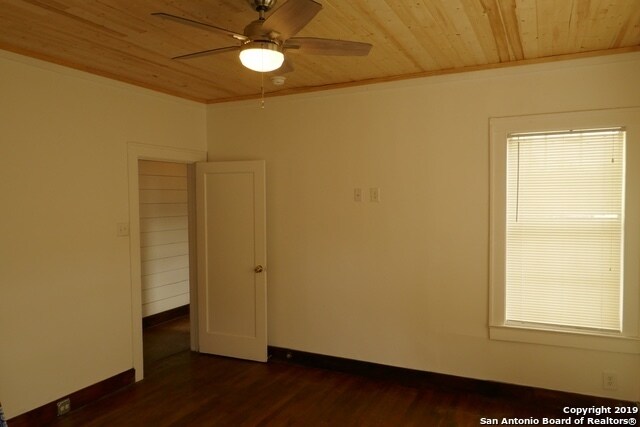 Photo - 2/1 open concept great location central SA Unidad 4