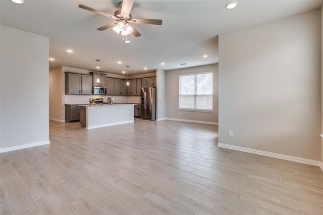 Photo - 3737 Paradise Way