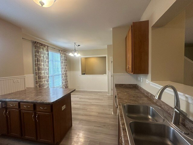 3376 Bradbury Cir