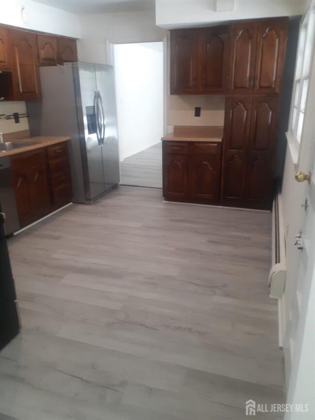 Photo - 1776 Oak Tree Rd