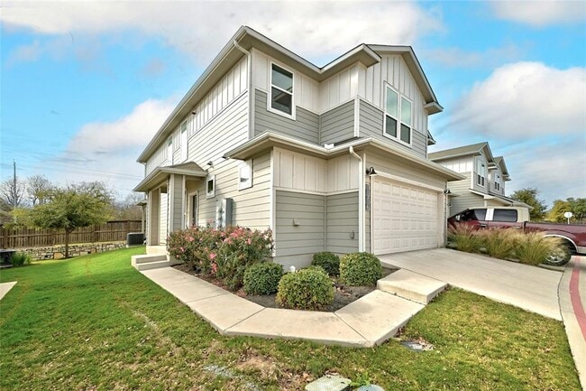 Photo - 11316 Gadsen Ln Unidad 52 Rental