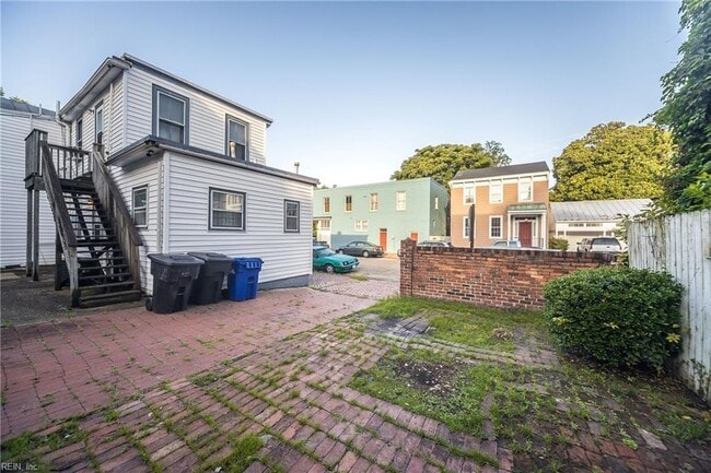 Photo - 426 London St