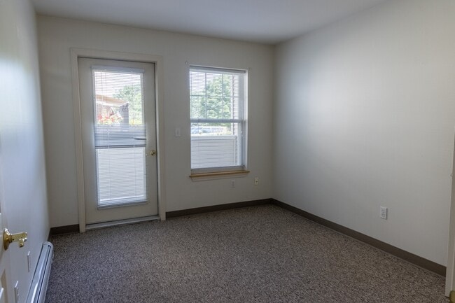 Photo - Eagle Crest Senior Housing