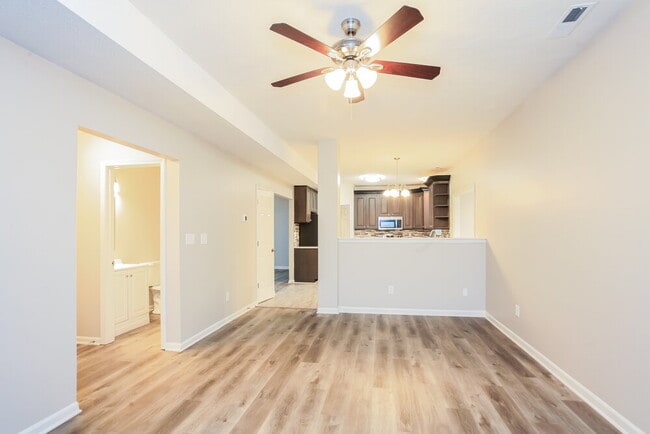 Photo - 147 Fountain Dr