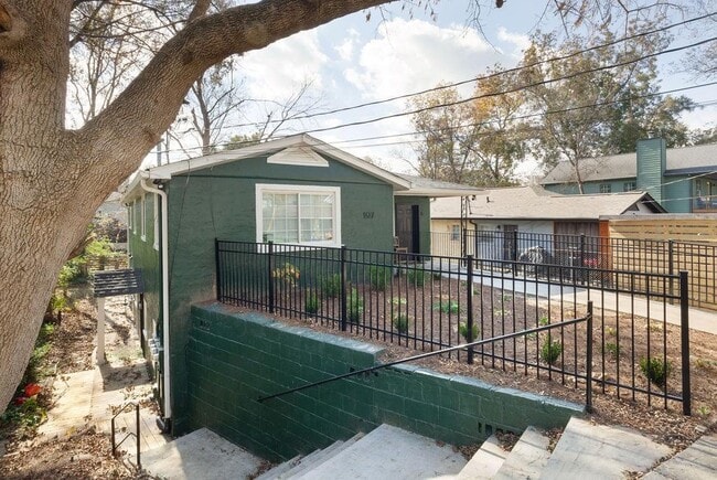 Photo - 197 South Ave SE