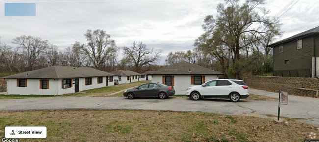 Building Photo - 4005 Hartman Cir Unit 5 Rental