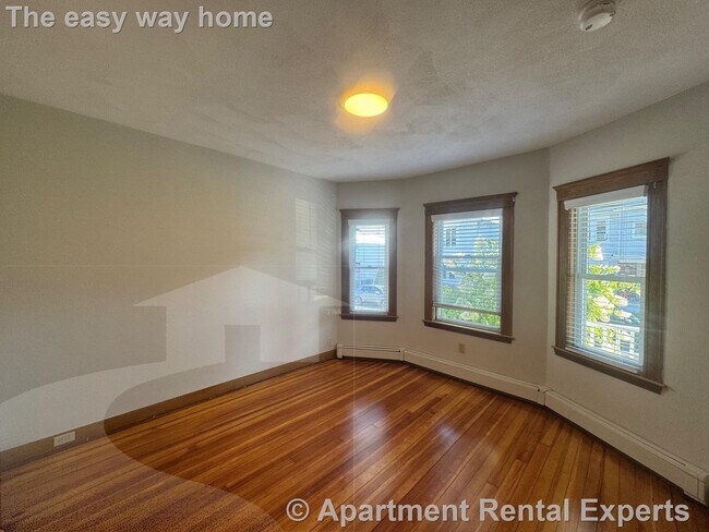 Photo - 29 Frederick Ave Unidad #1