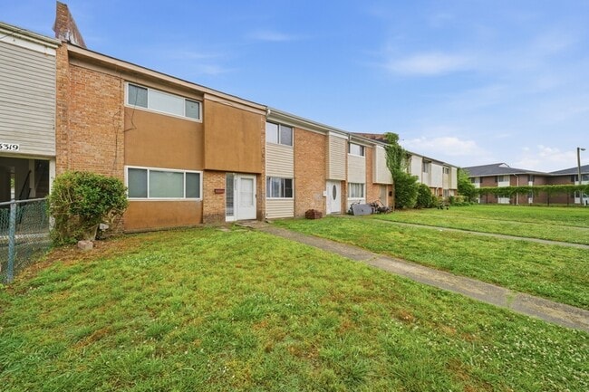 Photo - 3321 Rainier Ct