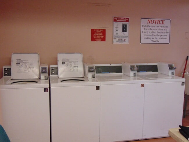 Photo - Lower Level Smokey Lane 1 bedroom, 1 bath ...