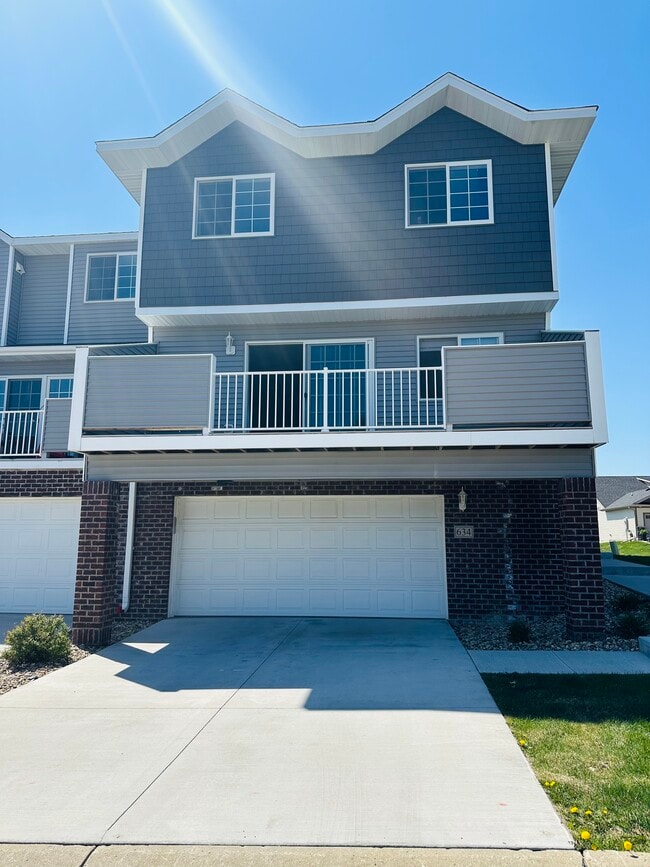 Photo - 634 Shardlow Ln NE Townhome