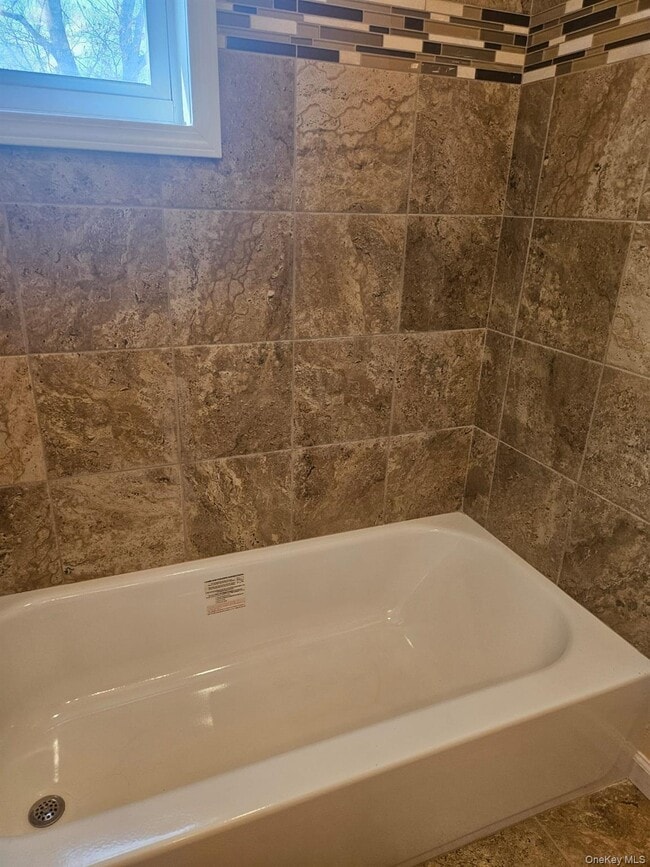 Photo - 9 Bainbridge St Unit 00000000000