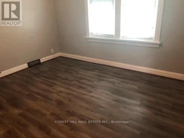 Photo - 76 Wexford Ave S