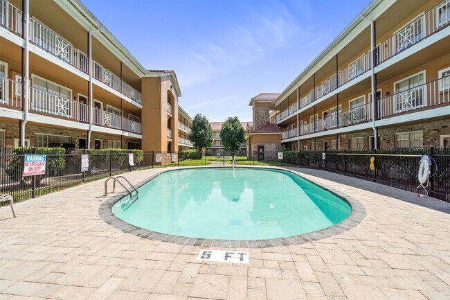 Photo - 6259 Westheimer Rd Apartment Unit 406