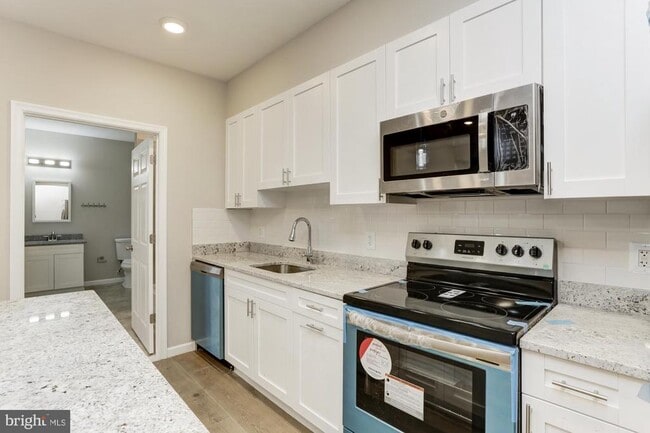 Photo - 1923 Ashland Ave Unidad 303