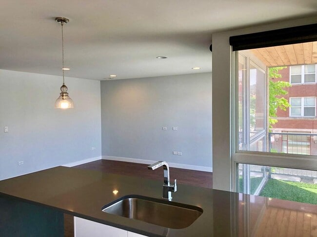 Photo - HIGHPOINT Lakeview on Sheffield