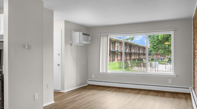 Huntington House Apartments