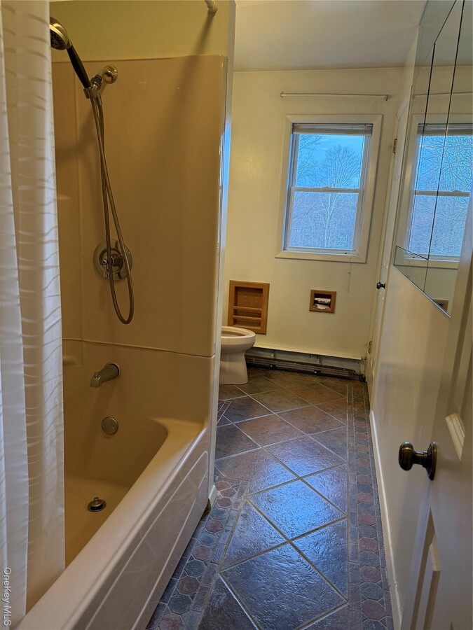 Photo - 92 Spook Rock Rd