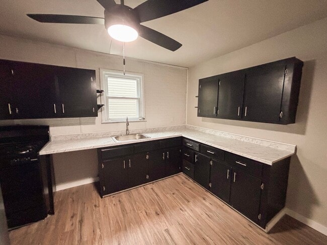 Photo - 489 Evergreen Rd Unit 489A Evergreen Rd