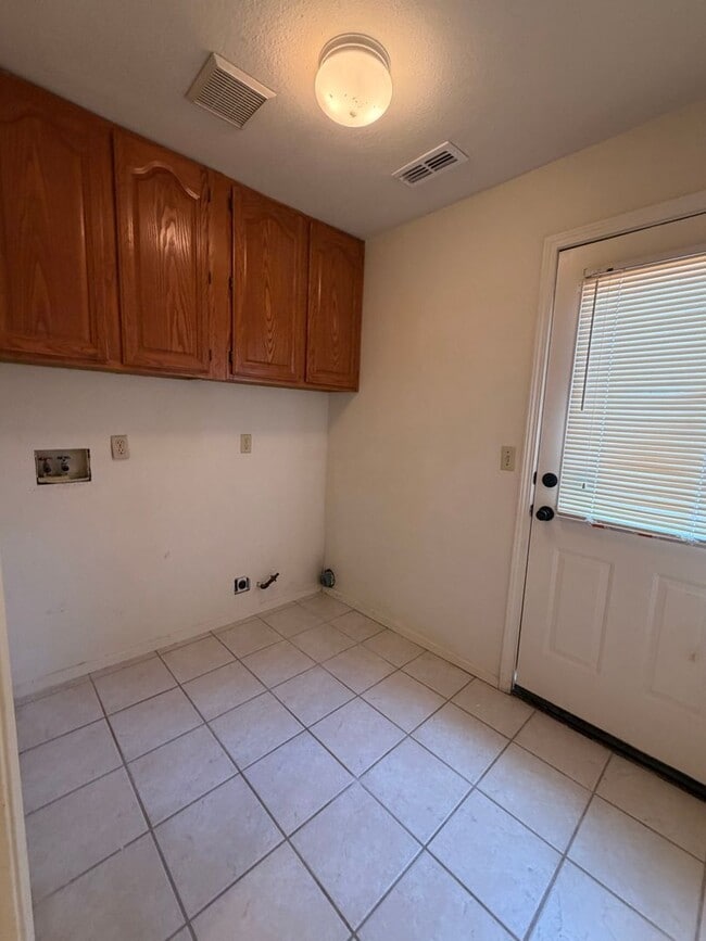 Photo - Family-Friendly Elk Grove Home Near Top Schools