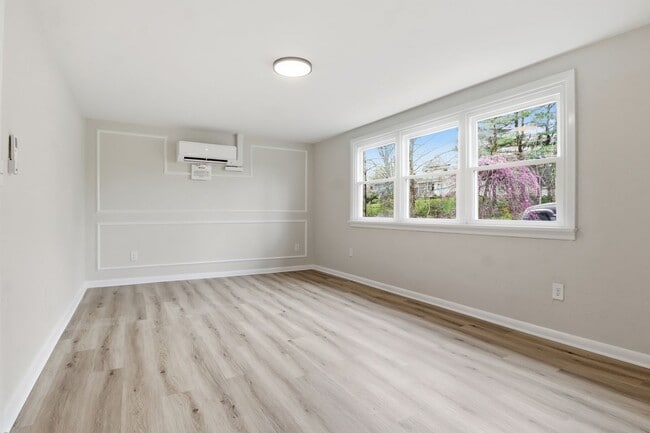 Photo - 234 Hartley Rd Unit Apt 2