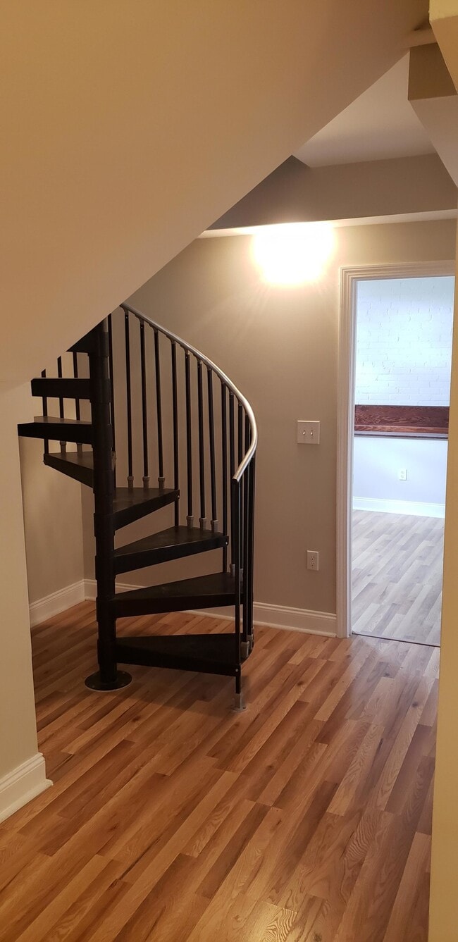 1193 Commonwealth Ave Unit 19