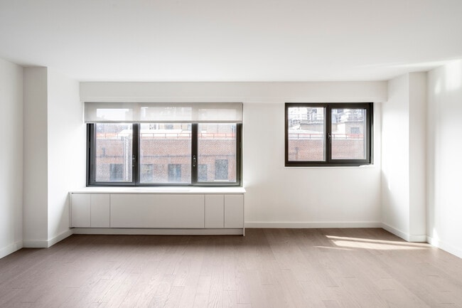 Photo - 220 East 72nd Street