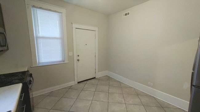 Photo - 111 N Center St Unit 2R