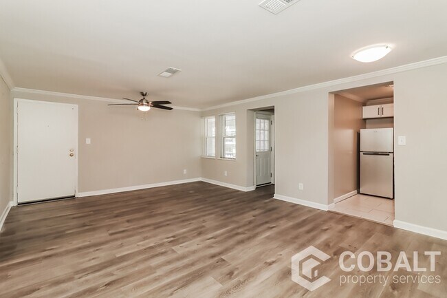 Photo - 407 Angier Ave NE