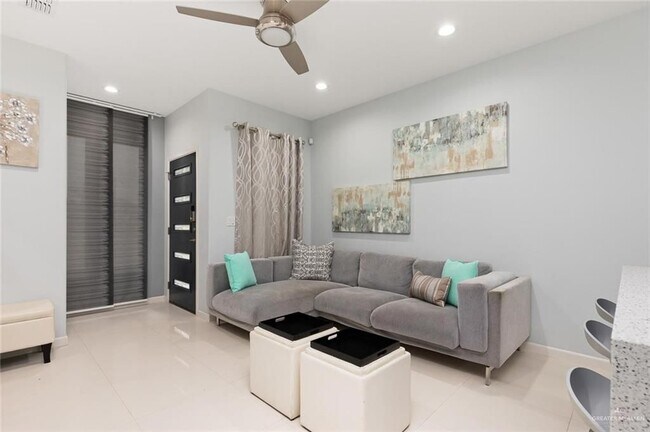 Photo - 513 San Antonio Ave