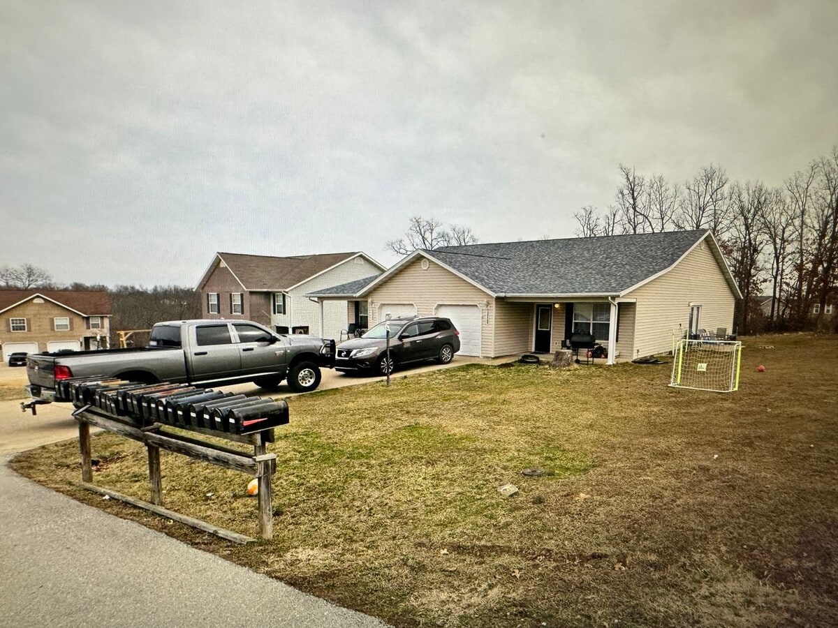 Beautiful 2 bedroom 1 bathroom duplex close to Fort Leonard Wood! - Beautiful 2 bedroom 1 bathroom duplex close to Fort Leonard Wood!